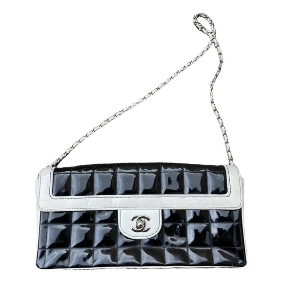 Chanel Vintage Chocolate Bag - Picture 4 of 8